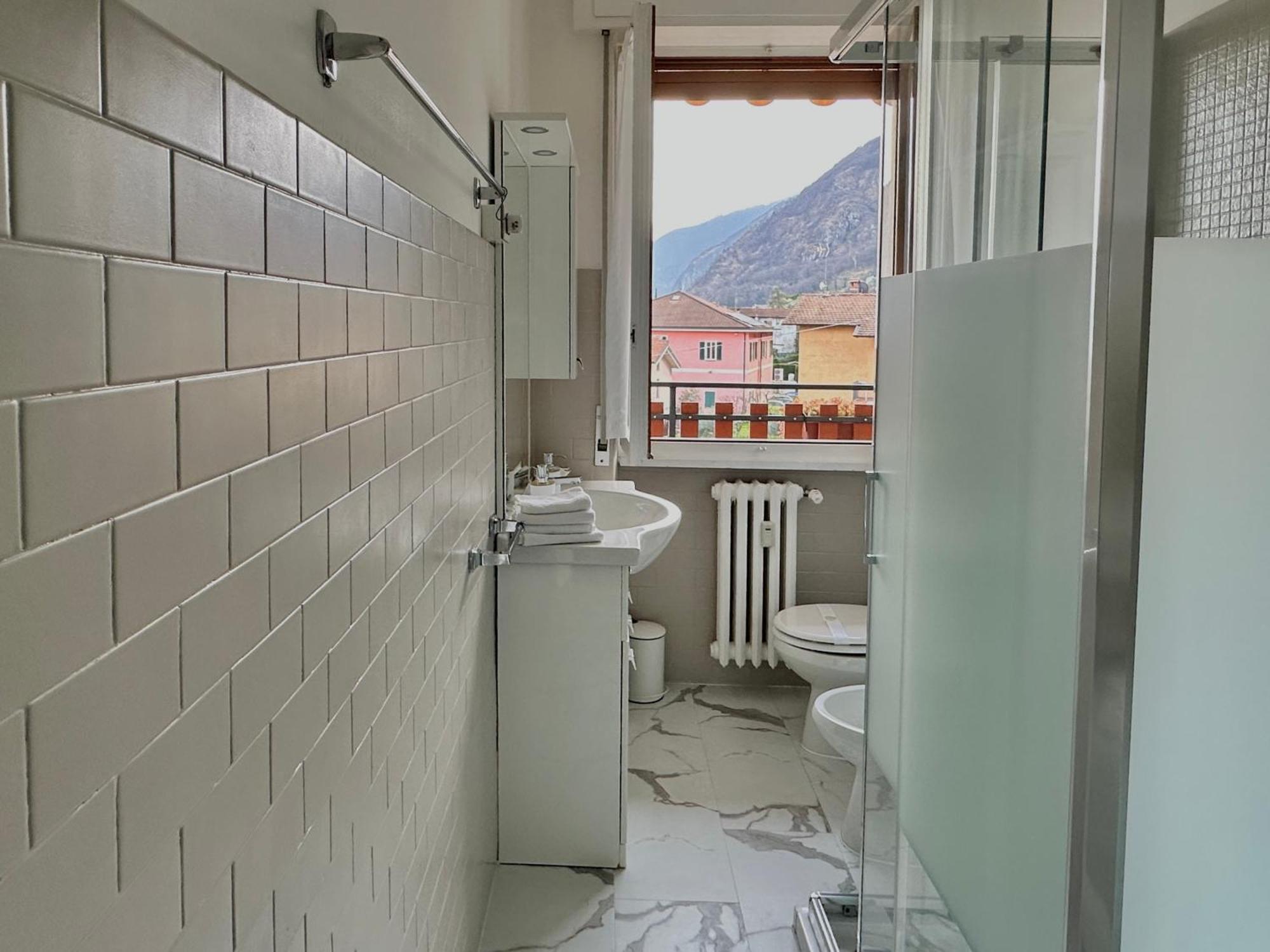 Lake View Apartment - Parking Included Oliveto Lario 外观 照片