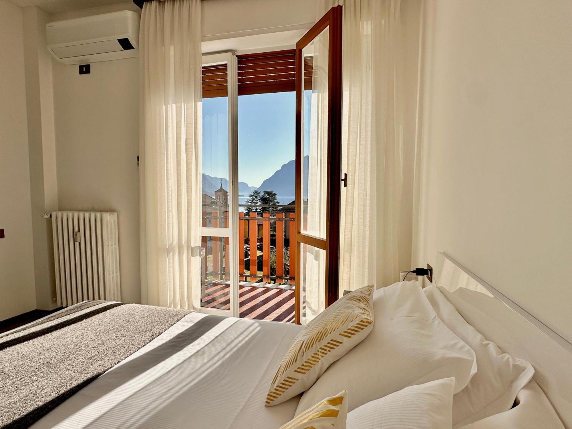Lake View Apartment - Parking Included Oliveto Lario 外观 照片